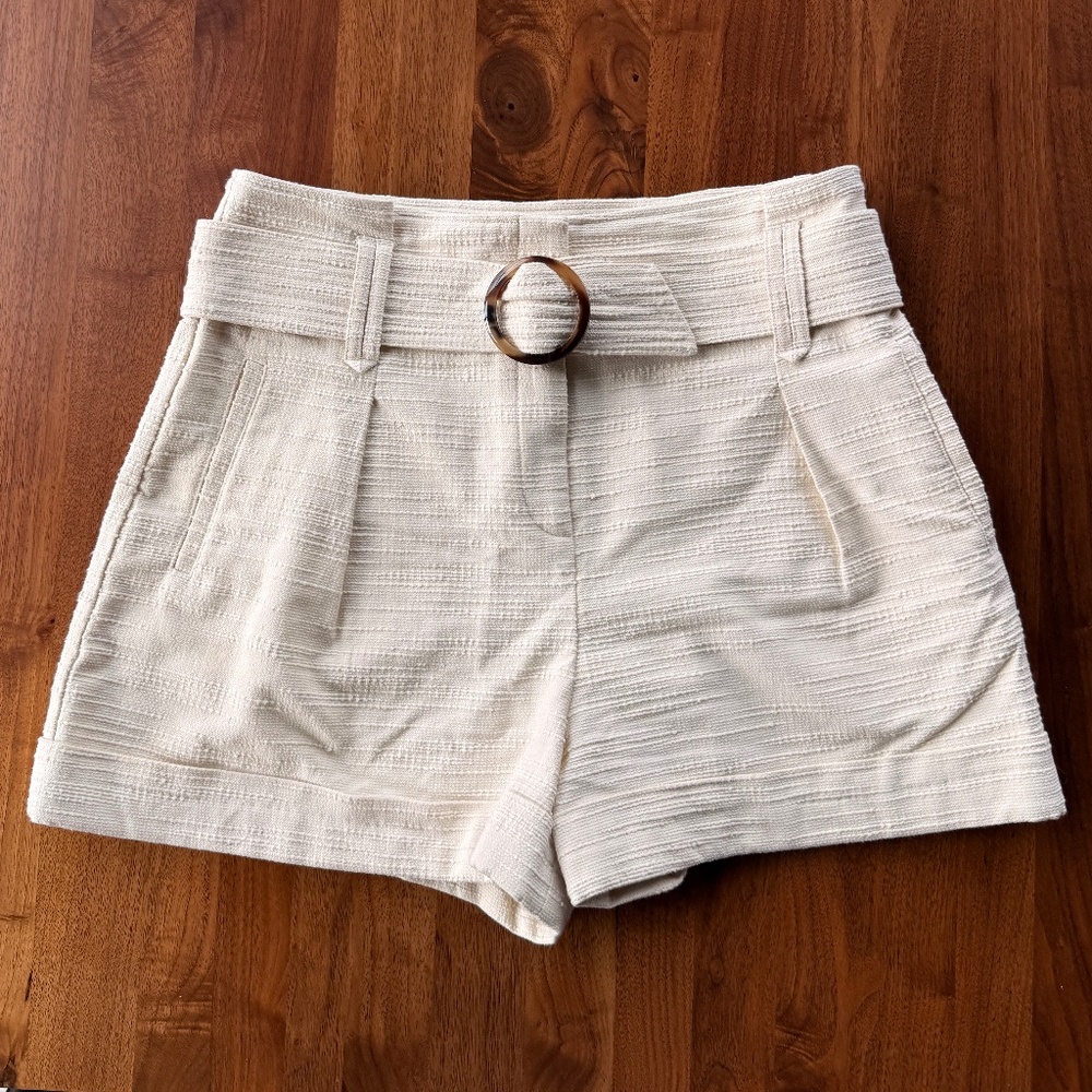 Sezane Rome Shorts Écru. - Size 40 // US 8